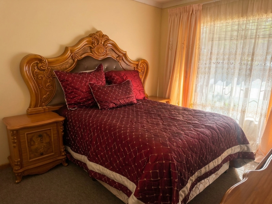 4 Bedroom Property for Sale in Safari Gardens North West